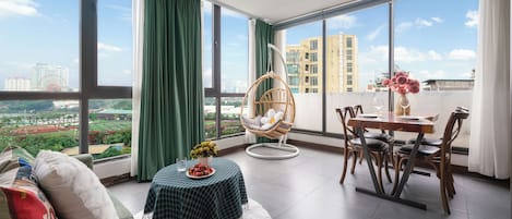 Panoramic Suite | 1 bedroom, iron/ironing board, free WiFi, bed sheets