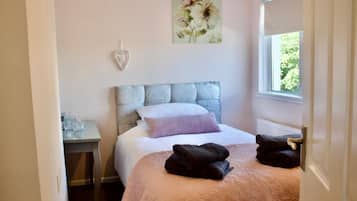 3 bedrooms, iron/ironing board, travel cot, WiFi