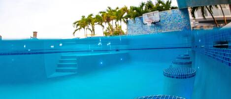 Beheizter Pool