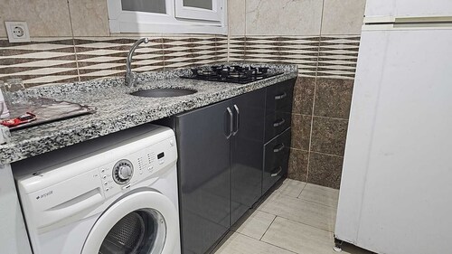 Midtown Hotel Apartments 404