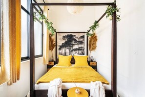 1 bedroom, iron/ironing board, WiFi, bed sheets - Le Cupidon, studio élégant pour une escapade au cœur de Lorient (Lorient)