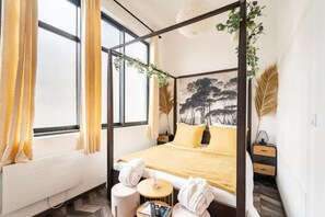 1 bedroom, iron/ironing board, WiFi, bed sheets - Le Cupidon, studio élégant pour une escapade au cœur de Lorient (Lorient)