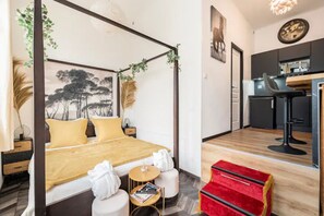 1 camera, ferro/asse da stiro, Wi-Fi, lenzuola