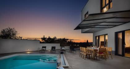 Your perfect oasis of the finest luxury and style.