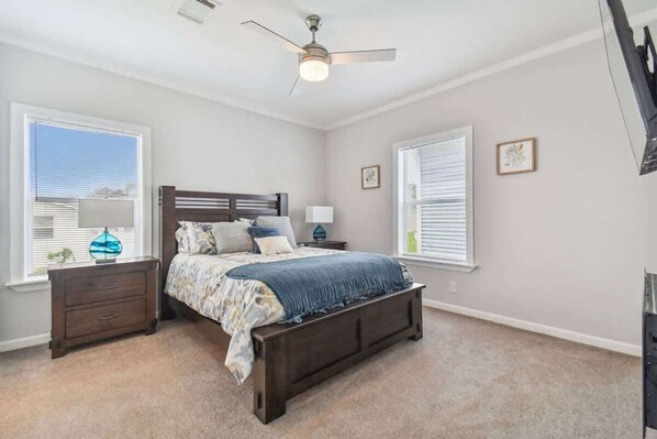 2 soverom, strykejern/-brett, reiseseng for barn og wi-fi