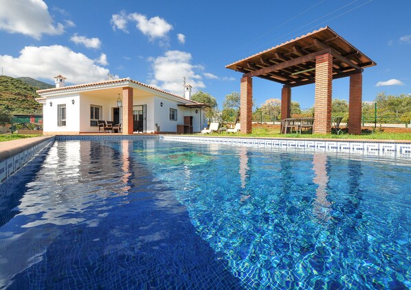 Seasonal outdoor pool - Paredones I Villa Rural Caminito del Rey (Álora)