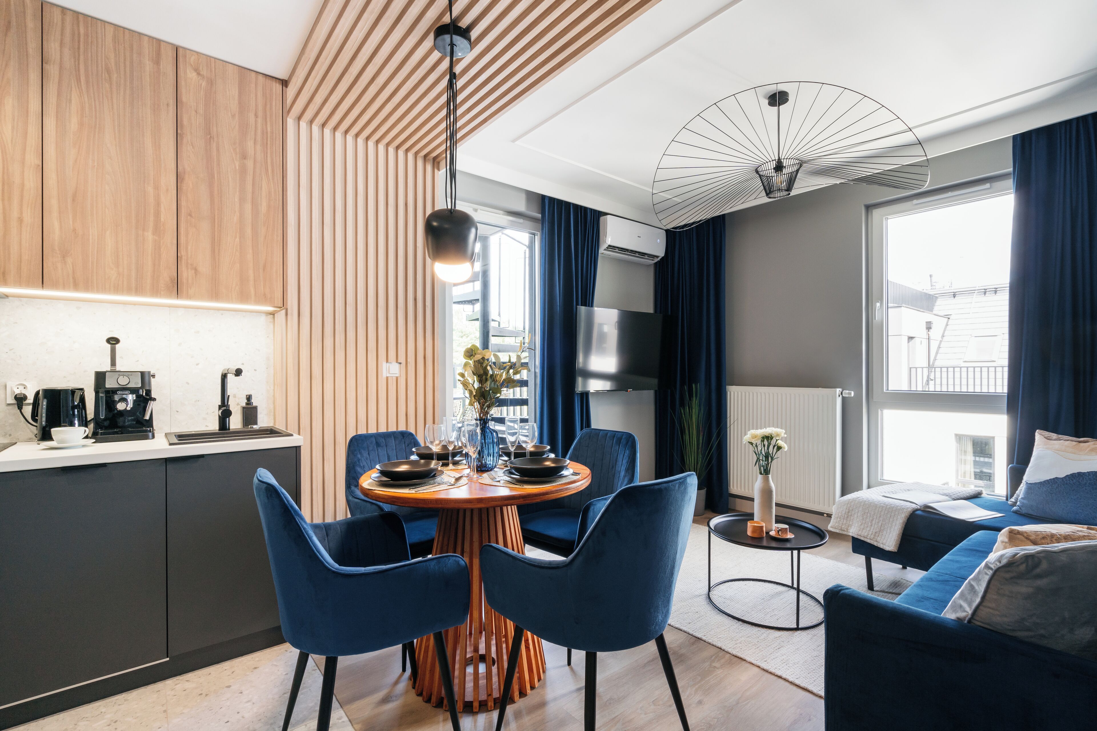 Premium-Apartment | Wohnbereich | Smart-TV