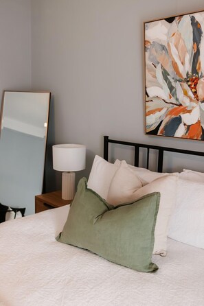 2 Schlafzimmer, Bügeleisen/Bügelbrett, Reisekinderbett, kostenloses WLAN