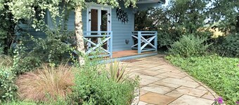 Beautiful orchard cabin near ballyvaughan in Clare.