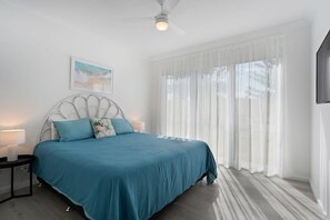 4 chambres, fer et planche à repasser, Wi-Fi