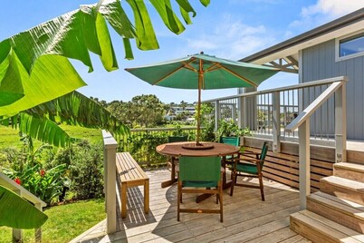 Pineapple Palace Studio: tranquil, tropical, quiet, walk to town