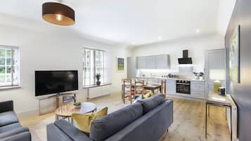 Three Bedroom Apartment | Living area | Smart TV, streaming services