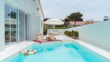 Rumah Premium | Kolam renang pribadi