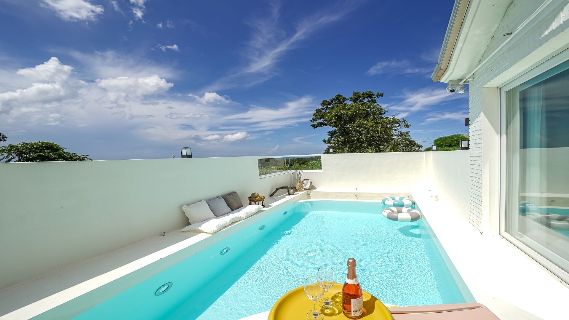 Außenpool (je nach Saison geöffnet)