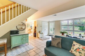 TV, DVD player, books, video library - Peaceful Riverfront Retreat w/ Yoga & Art Studio! (Berryville)