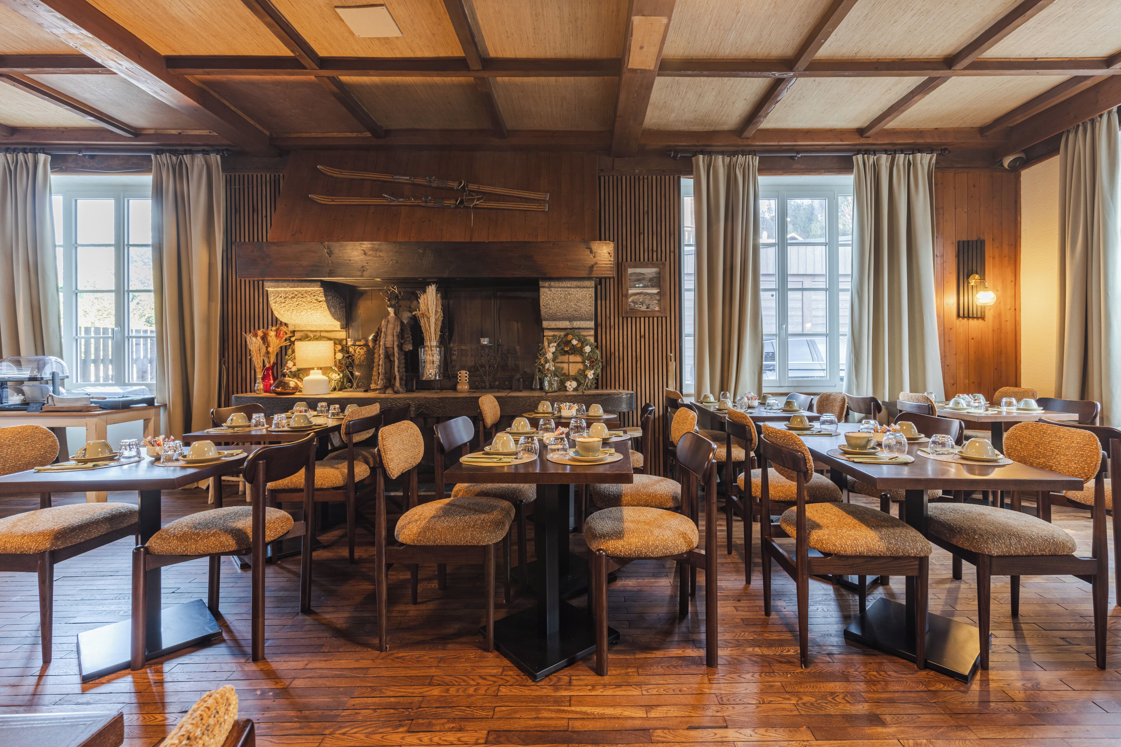 Café da manhã com buffet todos os dias (EUR 16 por pessoa) 