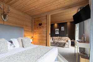 Individually decorated, individually furnished, desk, laptop workspace - Le Chalet d'Antoine (Megeve)