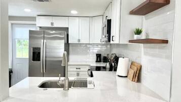 Eco-friendly cleaning products, paper towels