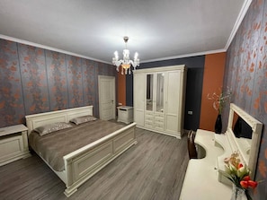 Economy Double Room | Laptop workspace, blackout drapes, free WiFi