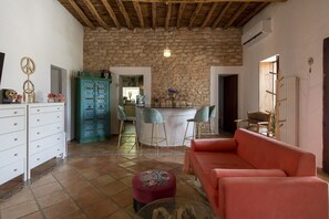 Living area - Boho-chic Villa in San Rafael 1min (Sant Antoni de Portmany)