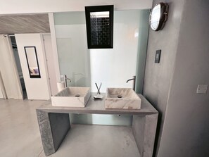 Luxury Apartment | Bathroom | Free toiletries, hair dryer - Nobile Apartments  (Valletta)