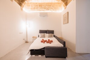 1 habitación, tabla de planchar con plancha y wifi gratis 