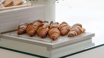 Colazione continentale inclusa, servita tutte le mattine