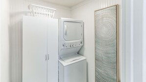 Studio, 1 King Bed, Hot Tub | Interior - Seabreeze Suites Unit C (Panama City Beach)