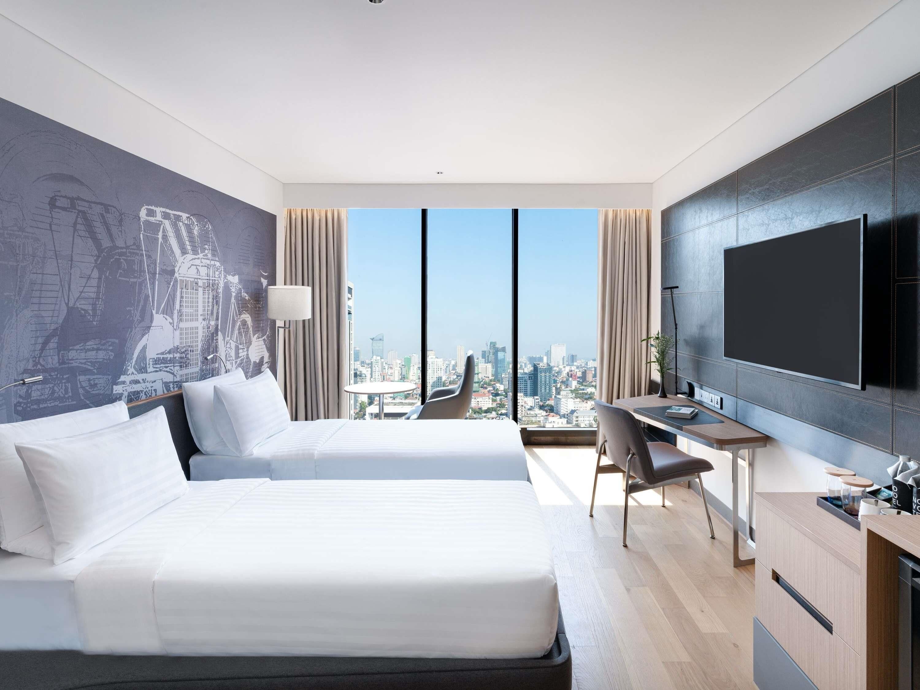 Superior Room, 2 Single Beds | Down duvets, minibar, desk, soundproofing