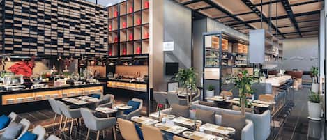 Daily buffet breakfast (USD 15 per person)