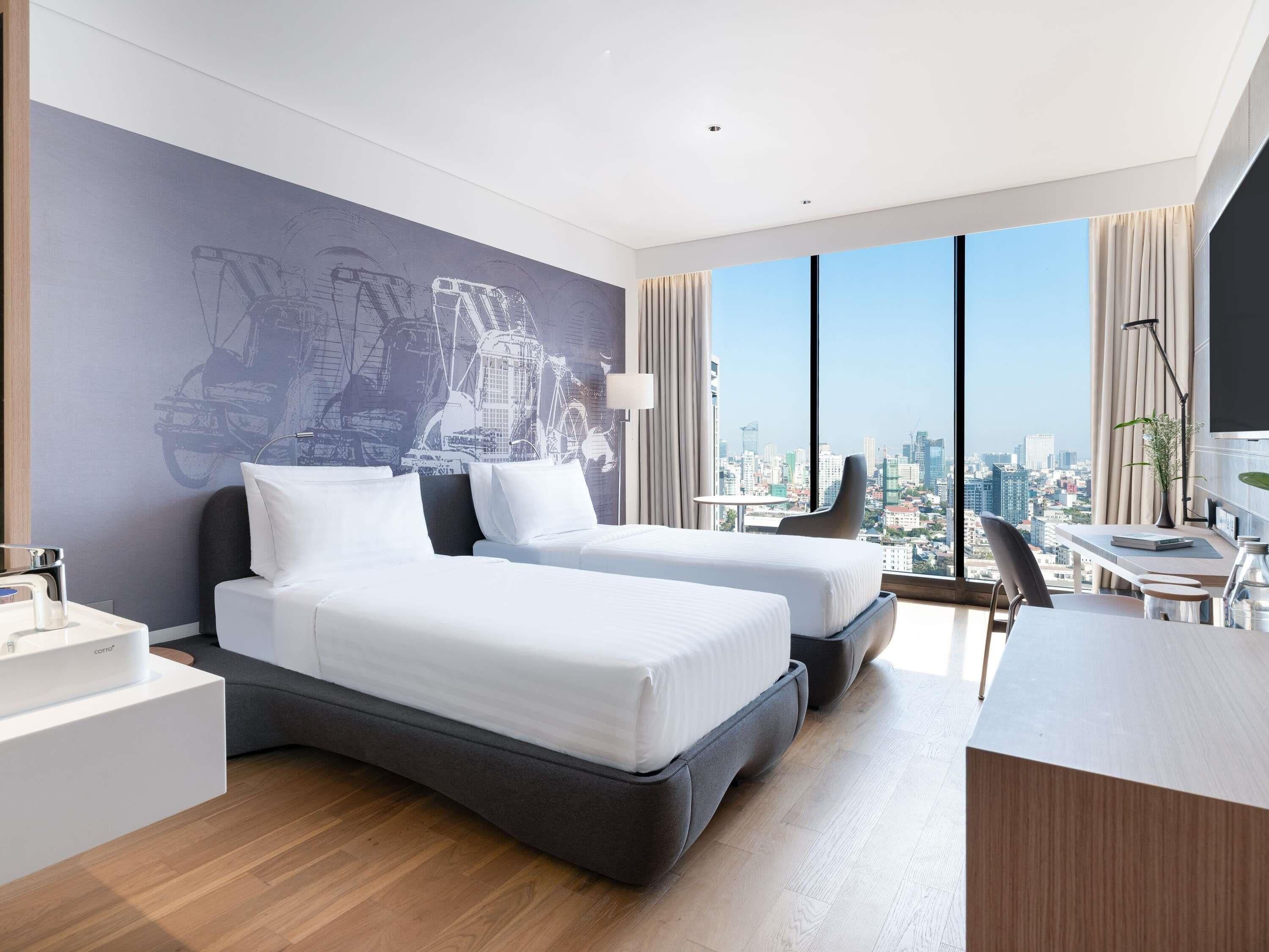 Superior Room, 2 Single Beds, City View | Down duvets, minibar, desk, soundproofing