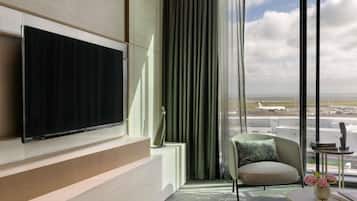 Executive-suite - 1 kingsize-seng | 1 soveværelse, premium-sengetøj, minibar, pengeskab på værelset