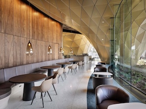 Spécialités Cuisine locale et internationale