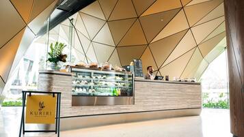 Breakfast, lunch, dinner served; local and international cuisine