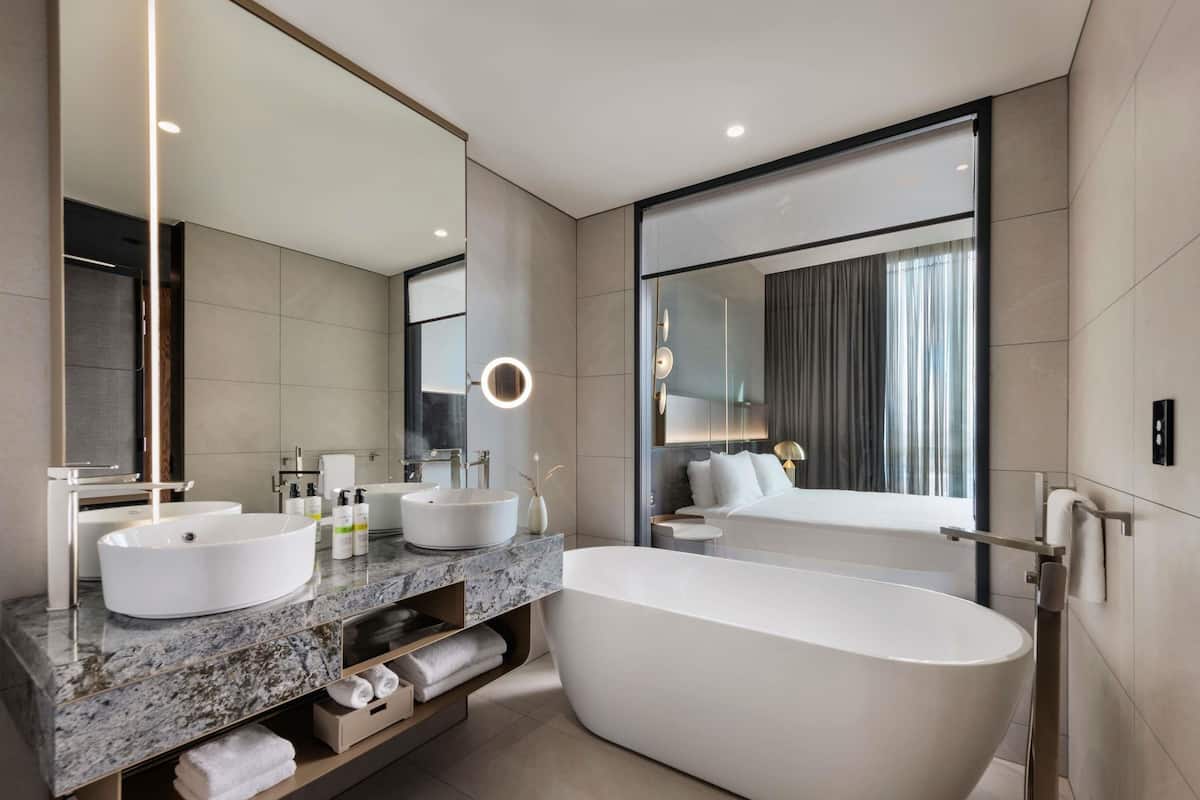 Executive Suite, 1 King Bed