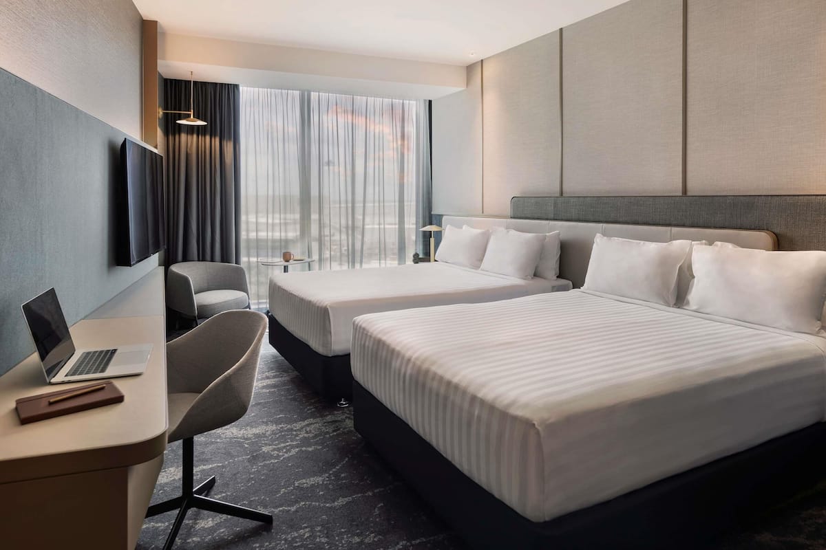 Rom – superior, 2 queensize-senger | Sengetøy av topp kvalitet, minibar og safe på rommet