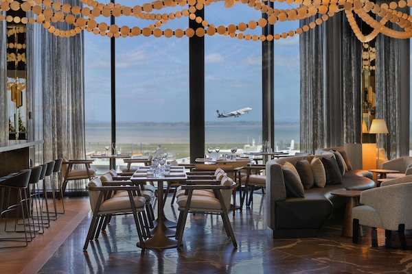 Frühstück, Mittagessen, Abendessen, lokale und internationale Küche