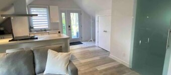 Elegant with lake access! Close to playground