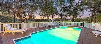 Seabrook 5 bedroom Home WITH Marsh VIEWS, Private POOL & Club Access!