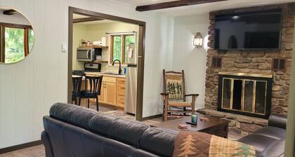 PET FRIENDLY -LOCATED BETWEEN LAKE PLACID AND SARANAC LAKE WITH PONTOON RENTALS