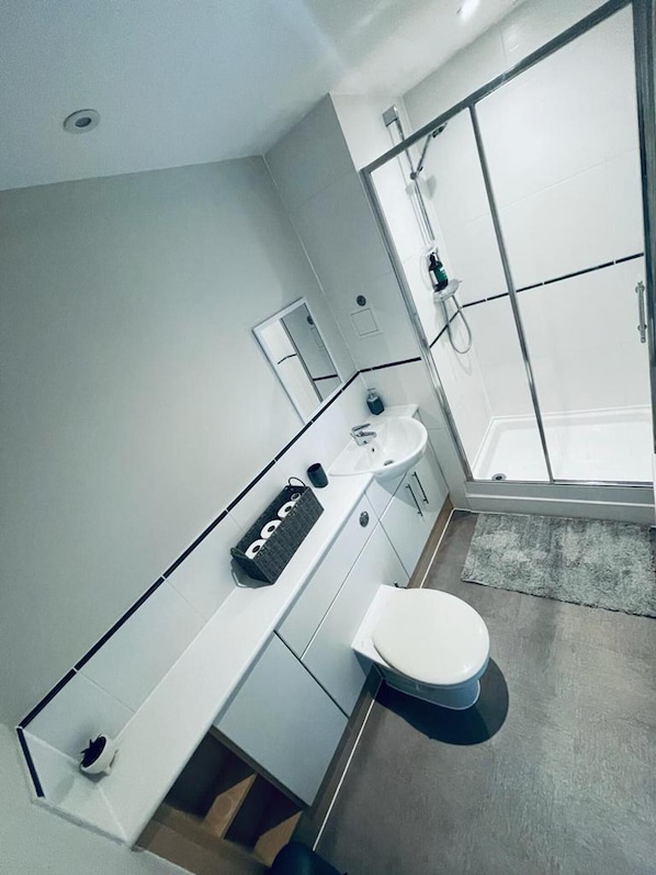 Apartment, 2 Queen-Betten | Badezimmer