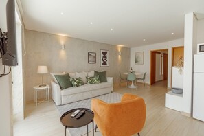 Apartment | 1 bedroom, soundproofing - Stylish Apartment With Terrace by Homing (Porto)