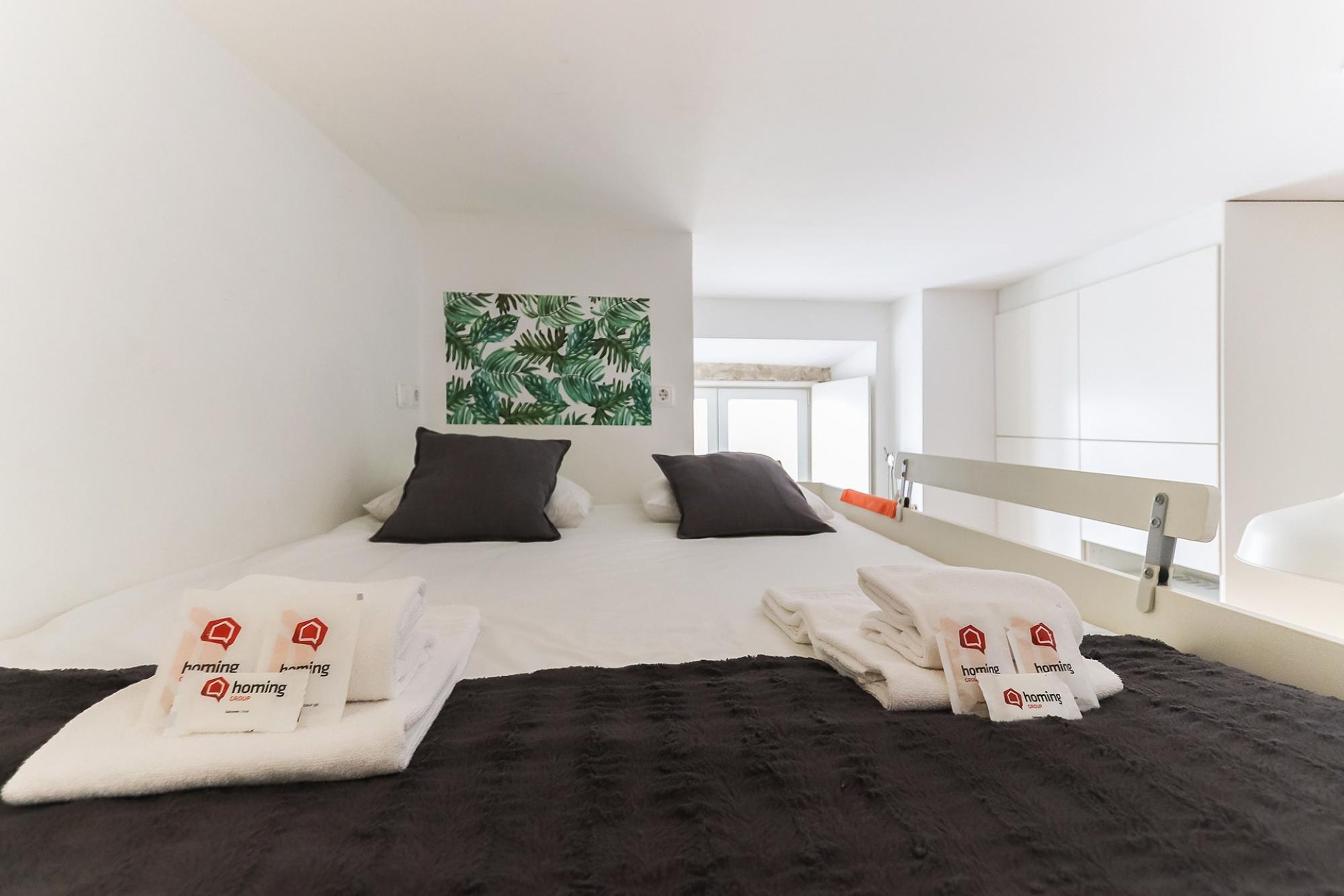 Studio, hút thuốc