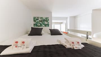 Studio, hút thuốc