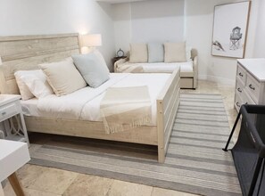 3 habitaciones, tabla de planchar con plancha, cuna de viaje y wifi