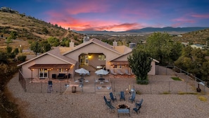 Talo | 6 makuuhuonetta