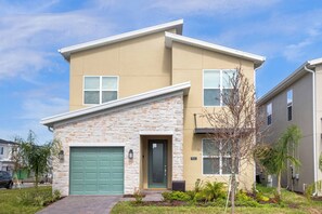 Exterior - 5 Bedrooms/ 5 Bathrooms/ Champions Gate (9051PT) (Davenport)