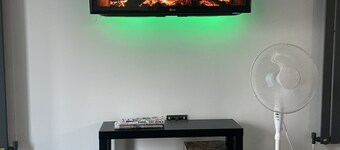 The Perfect Getaway - Luxury Sudio Minutes Away