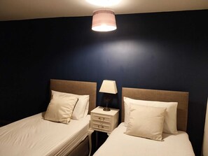 House, Multiple Beds | 2 bedrooms, iron/ironing board, free WiFi, bed sheets