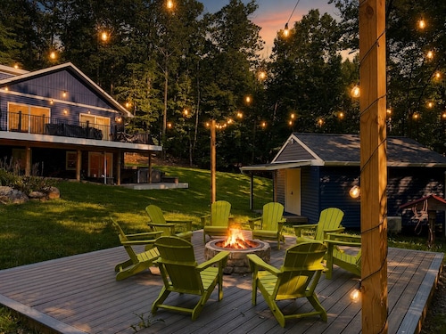 4 King Suites w/ Hot Tub, Fire Pit, Ping Pong, Arcade, Hi Speed Internet